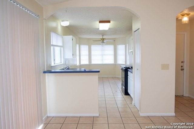 9826 Meadow Br - Photo 4 of 12