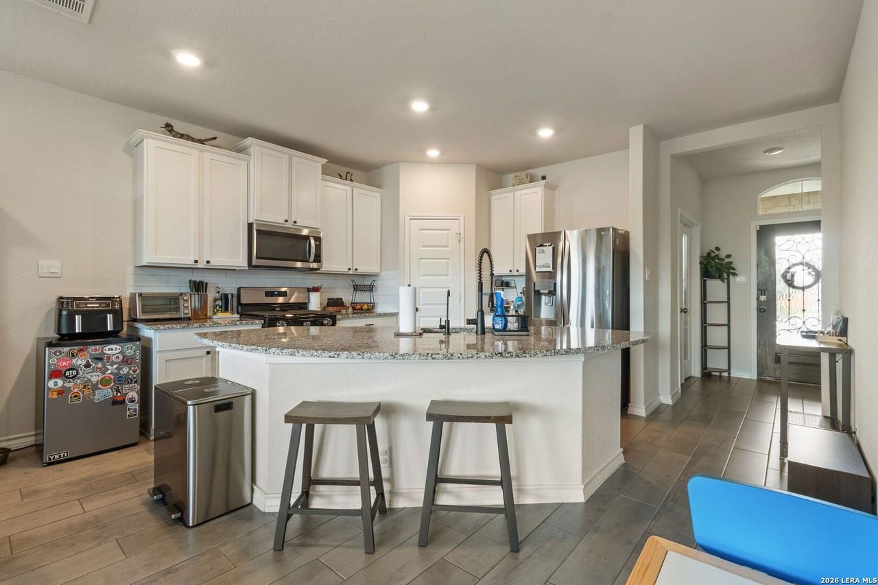 634 Overlook Rdg - Photo 4 of 17