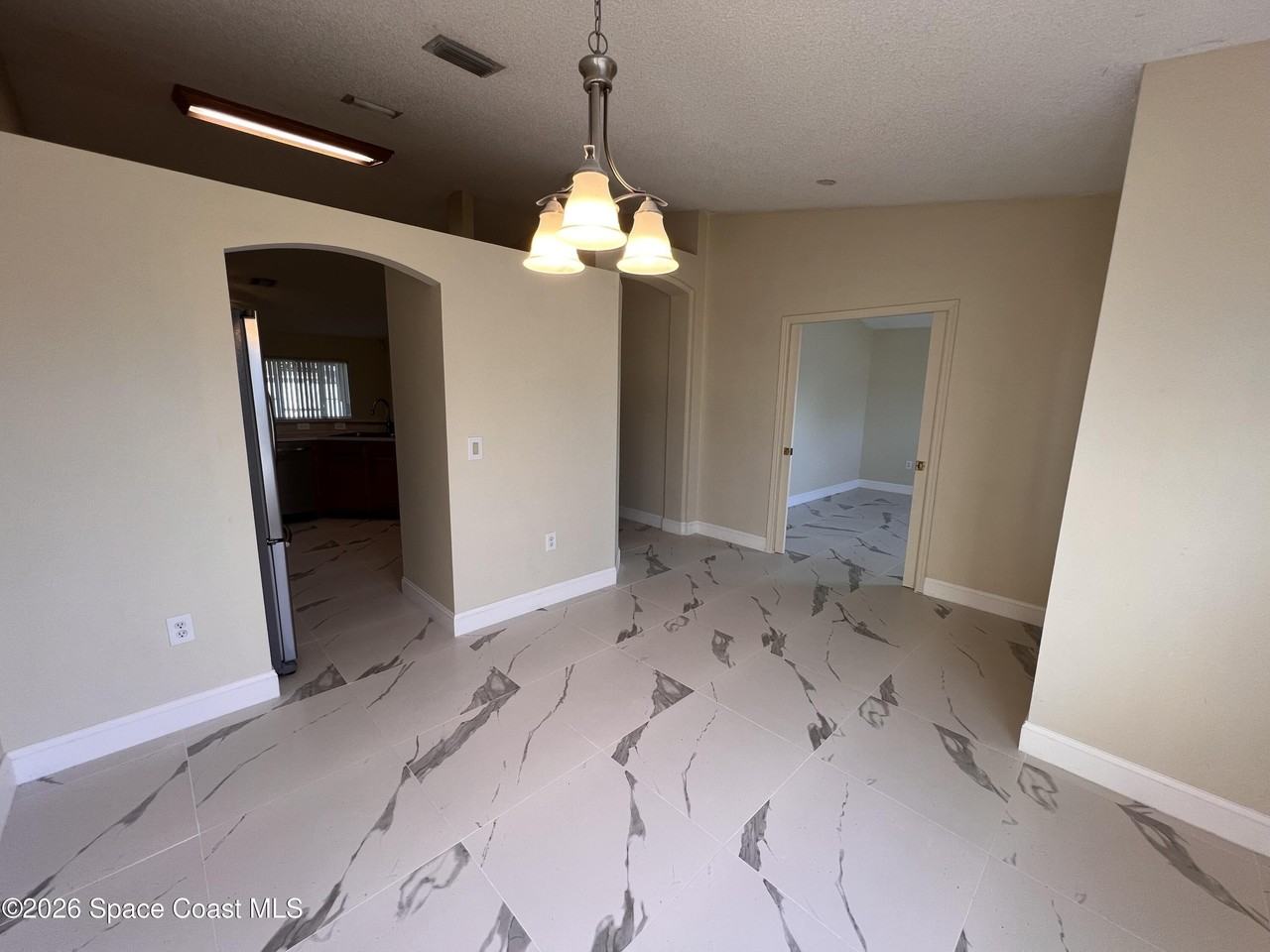 619 Pampas St Nw - Photo 6 of 22