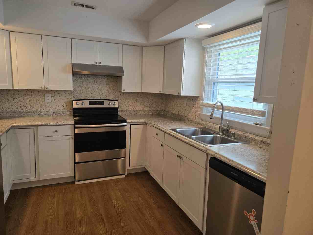 5425 Cape Henry Ave #1 - Photo 5 of 28