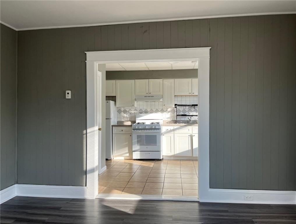 70 Oliver St #3F - Photo 3 of 12