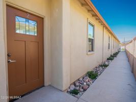 featured image of 1616 E Hedrick Dr #2
