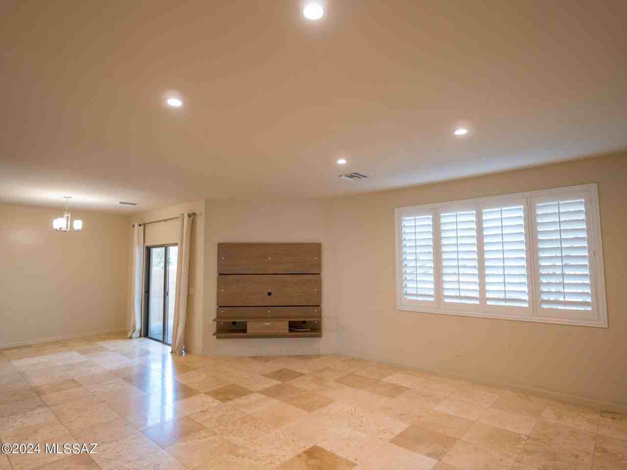 4249 N Golden Ridge Ln - Photo 3 of 38