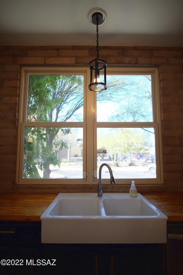 10514 E Seven Generations Way - Photo 7 of 40