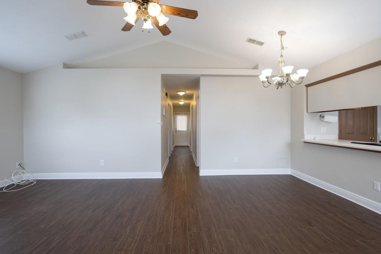 3569 Chatelaine Dr - Photo 3 of 34