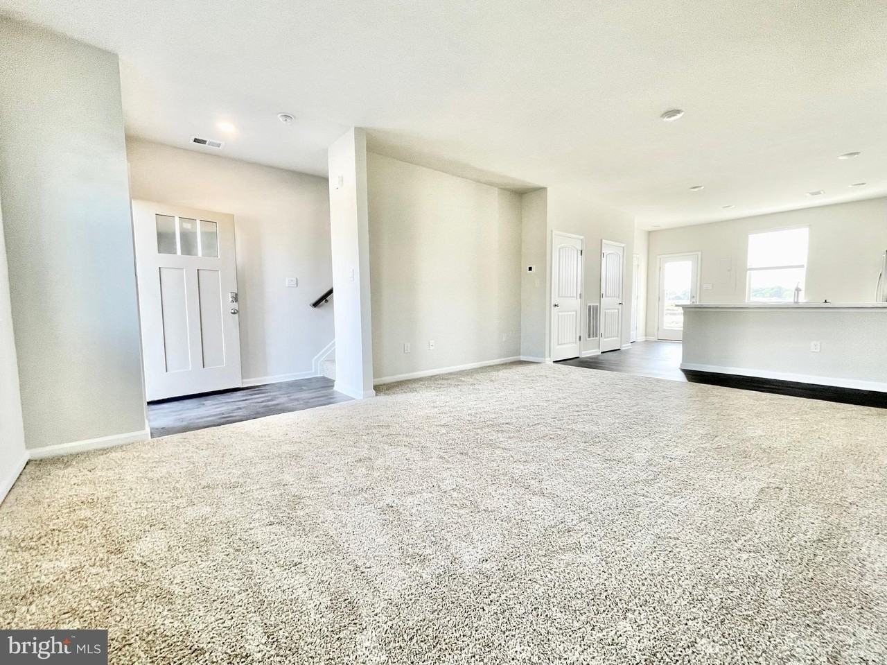 522 Ridgely Blvd - Photo 2 of 19