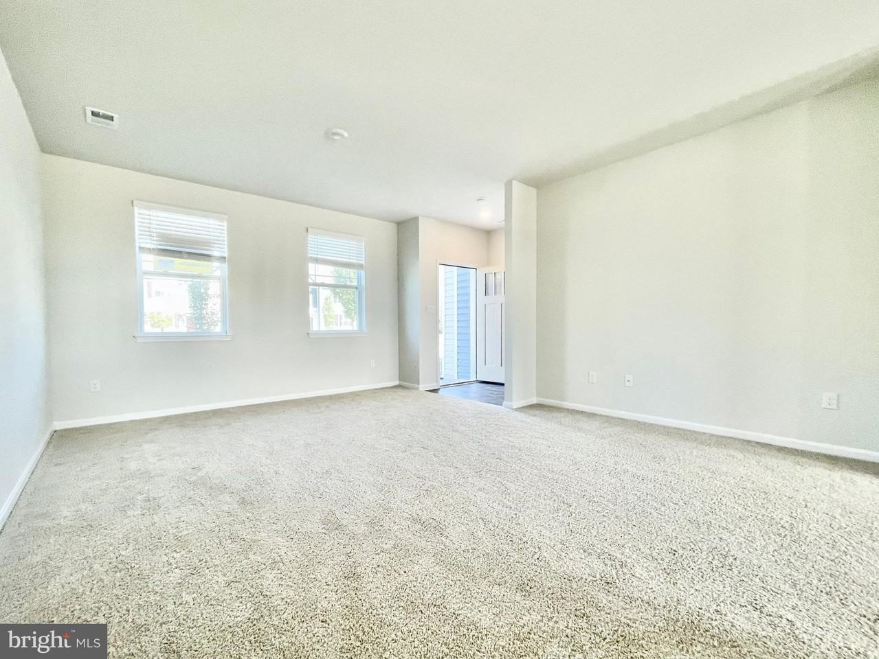 522 Ridgely Blvd - Photo 3 of 19