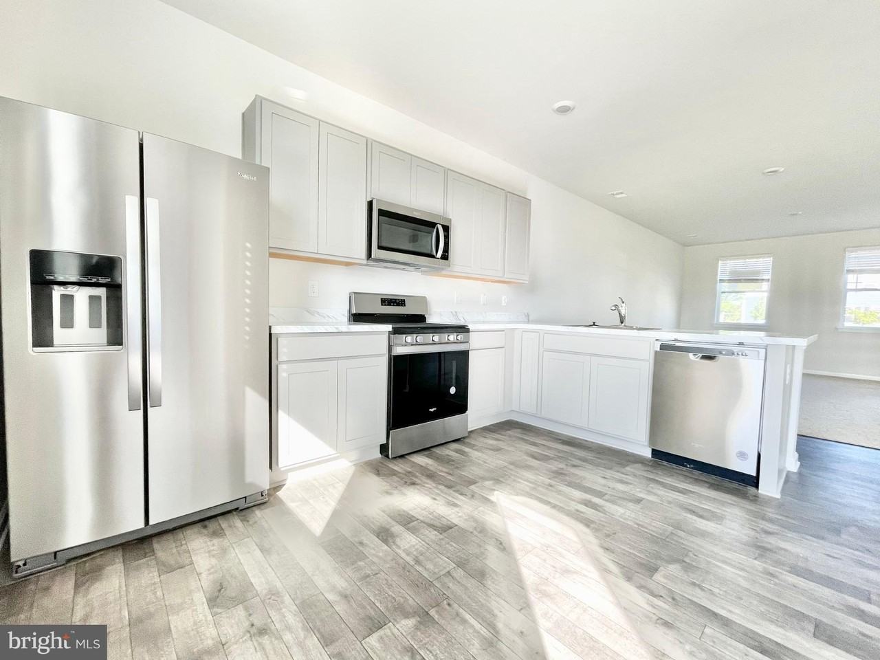 522 Ridgely Blvd - Photo 6 of 19