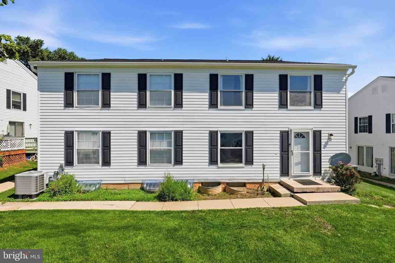 13 Fox Run Ct #C - Photo 2 of 30