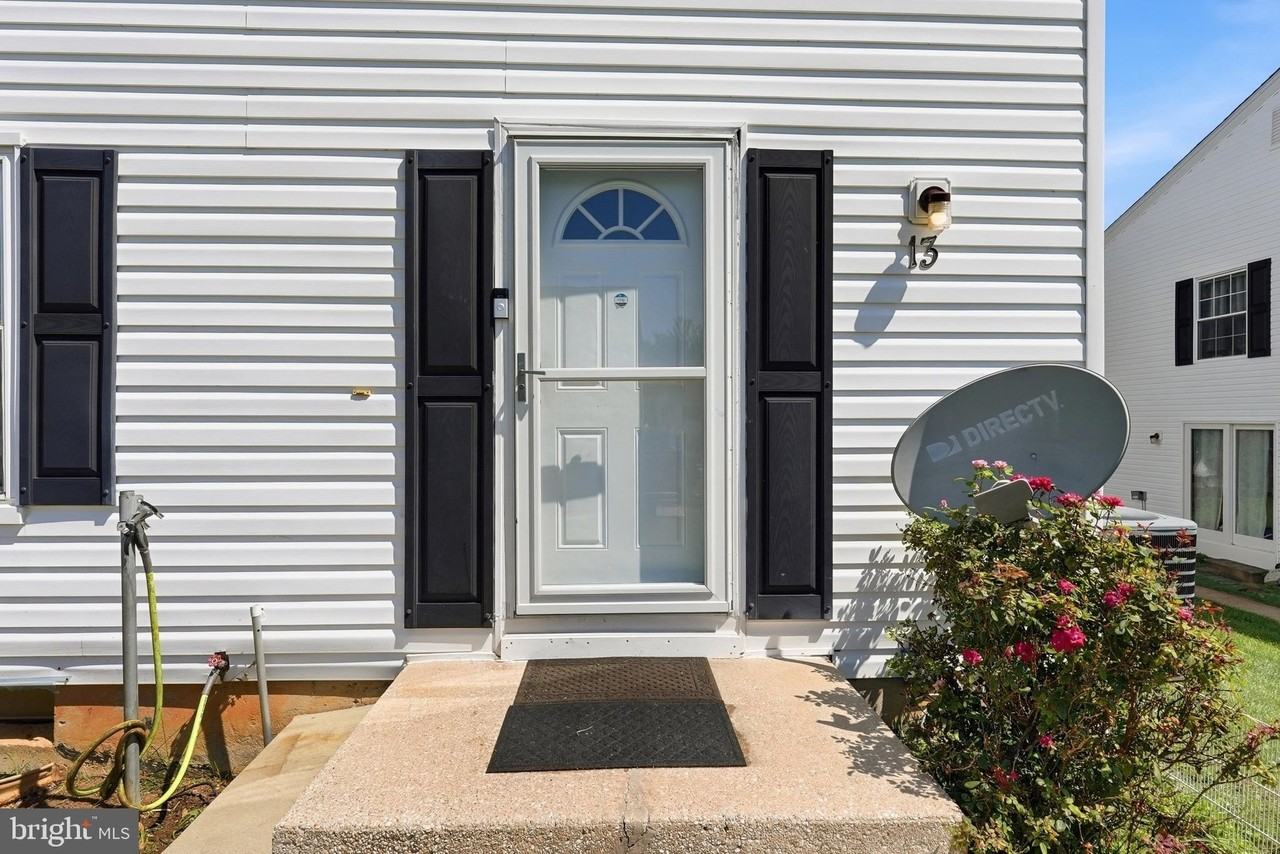13 Fox Run Ct #C - Photo 5 of 30