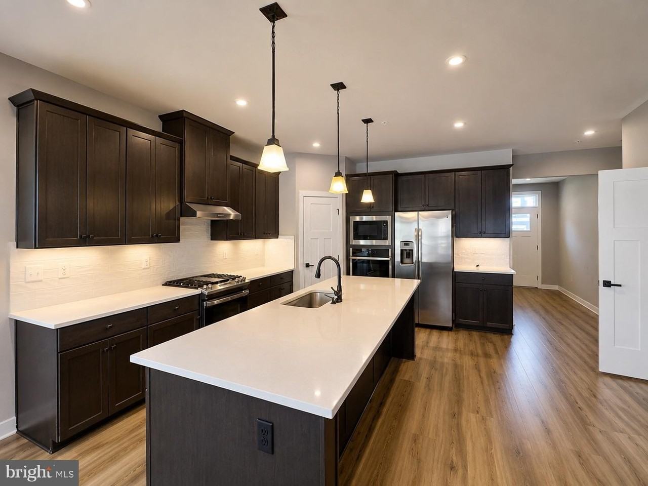6809 Ballenger Run Blvd - Photo 4 of 48