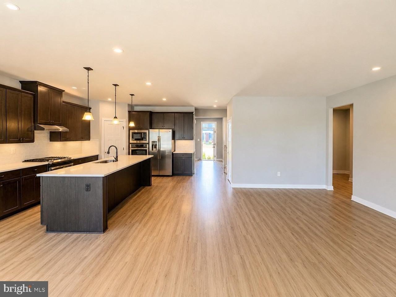 6809 Ballenger Run Blvd - Photo 5 of 48