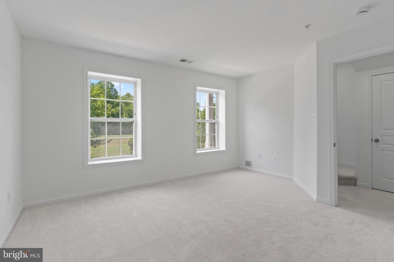 8852 Purple Iris Ln #16 - Photo 3 of 44