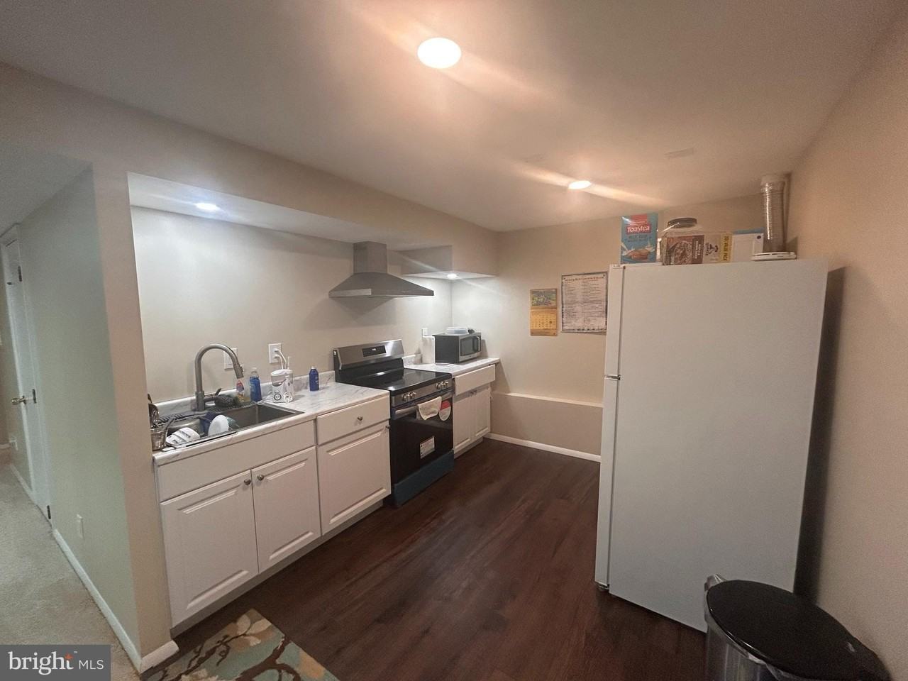 10217 Savoy Ct - Photo 2 of 7