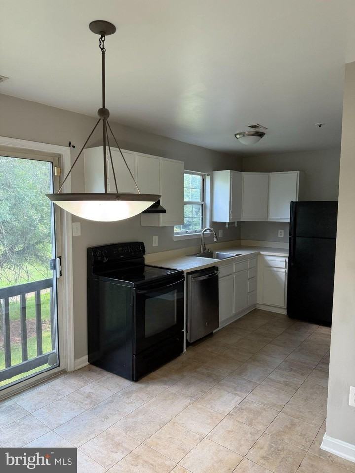 6769 Milltown Ct - Photo 4 of 22
