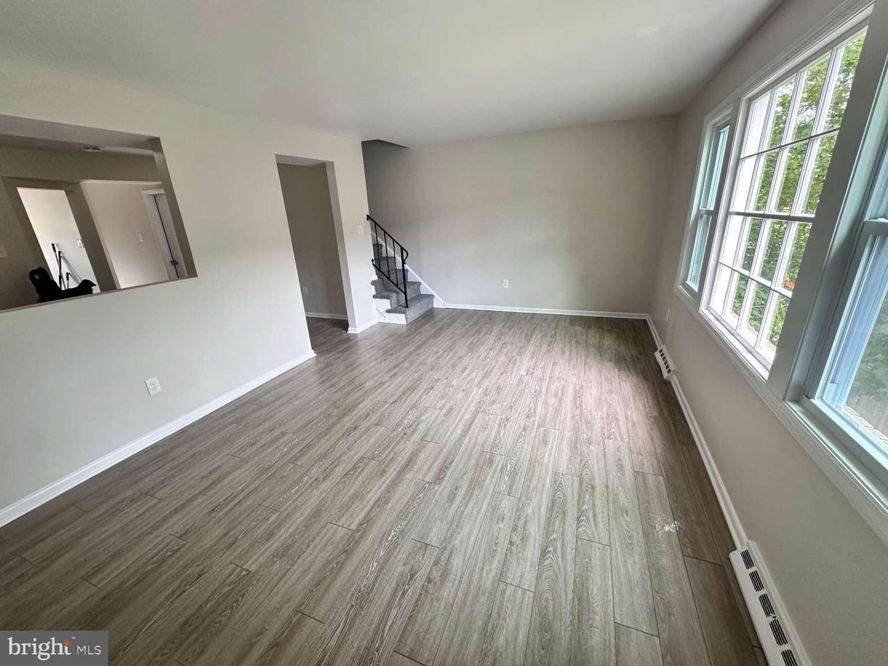 1438 Boxwood Dr - Photo 6 of 17