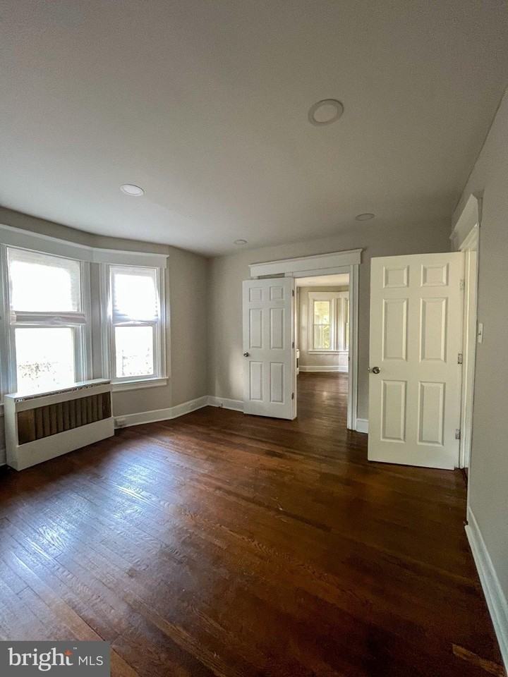 103 Newell Ave - Photo 5 of 16