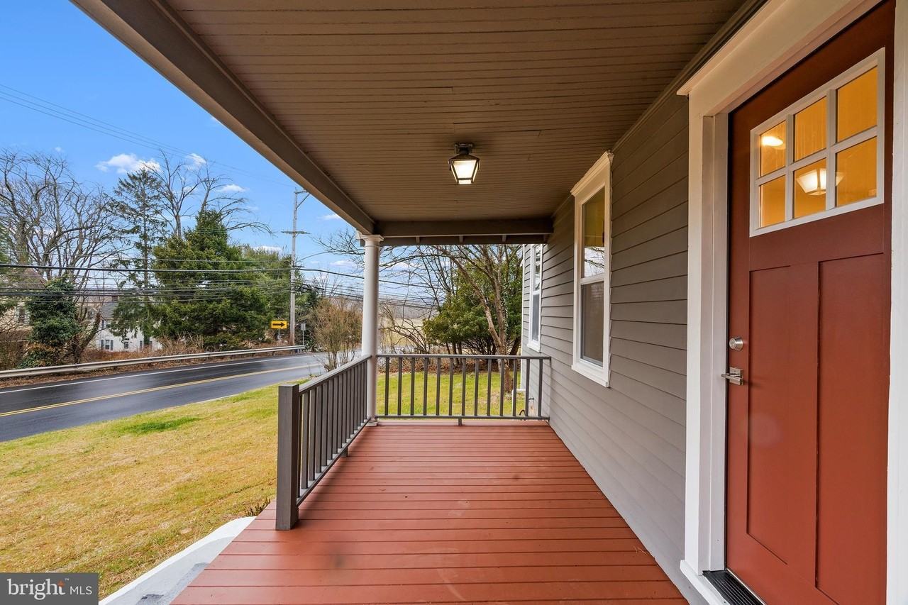 2081 Durham Rd - Photo 5 of 26