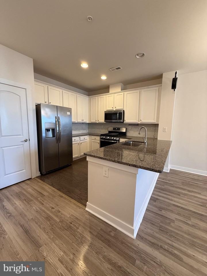 116-B Konefal St - Photo 6 of 36