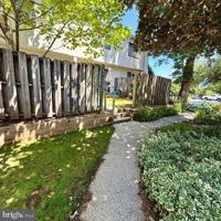 featured image of 297 Summit House
