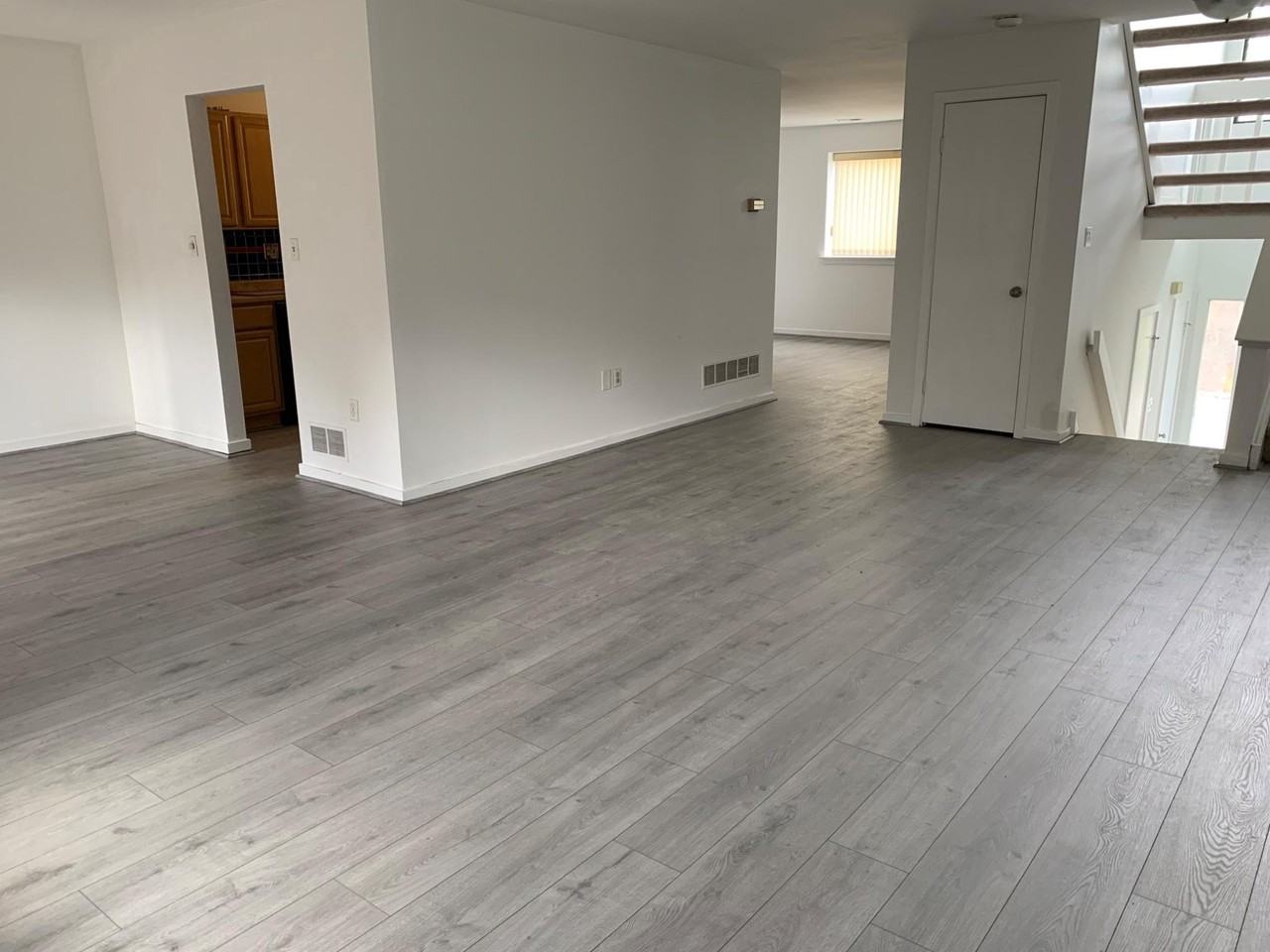 470 Lynetree Dr #22C - Photo 3 of 12