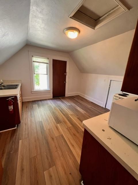 1024 Hayes Ave #2 - Photo 2 of 9