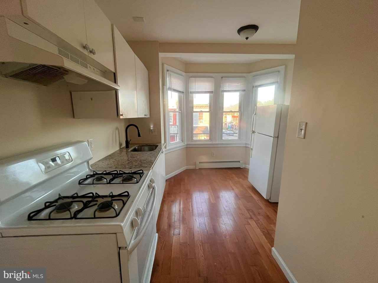 3901 Folsom St #2R - Photo 6 of 17