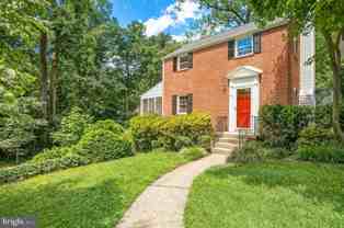 244 N Columbus St - Photo 1 of 1