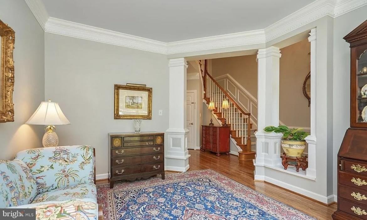 10084 Daniels Run Way - Photo 5 of 22