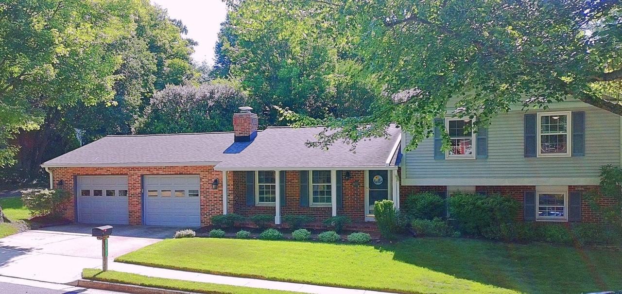 8097 Winding Way Ct - Photo 3 of 44