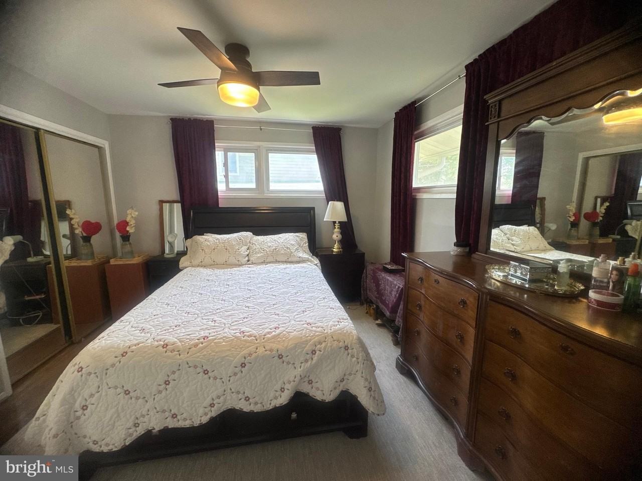 6315 Willowood Ln - Photo 5 of 34