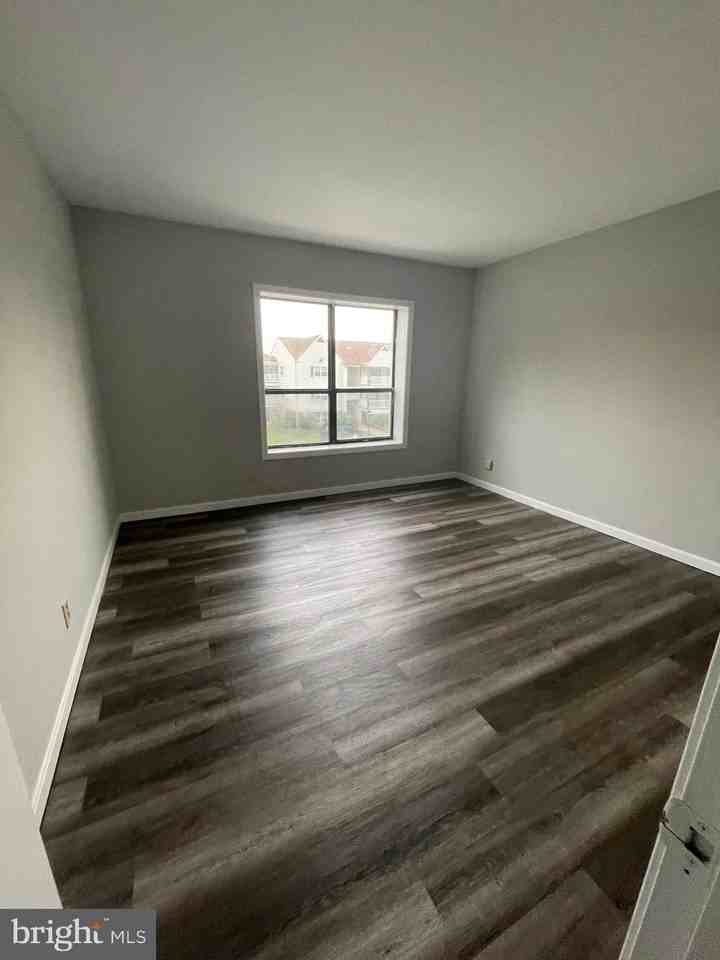 102 Buckingham Ln #301 - Photo 7 of 10