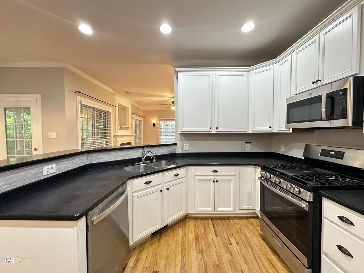 159 Geranium Way - Photo 7 of 40