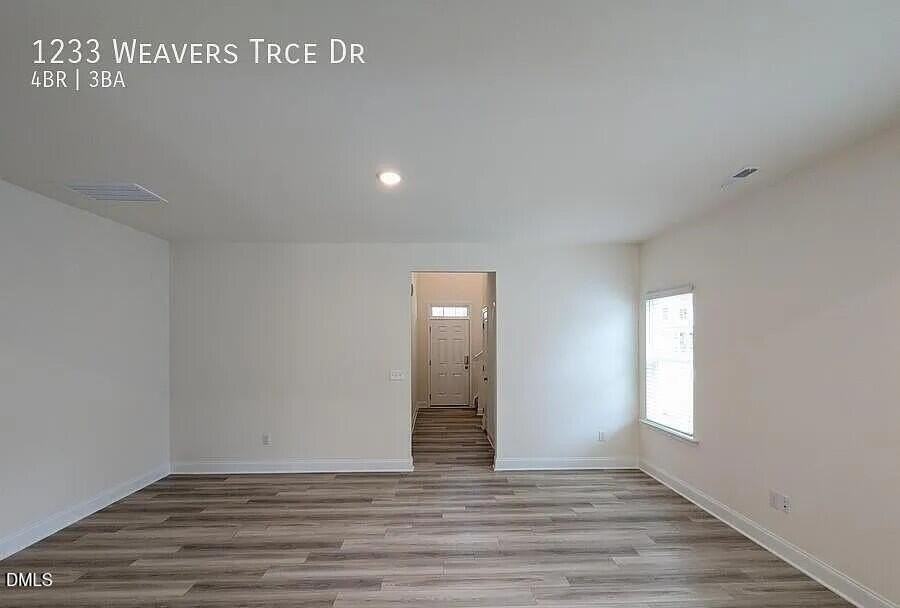 1233 Weavers Trace Dr - Photo 4 of 14