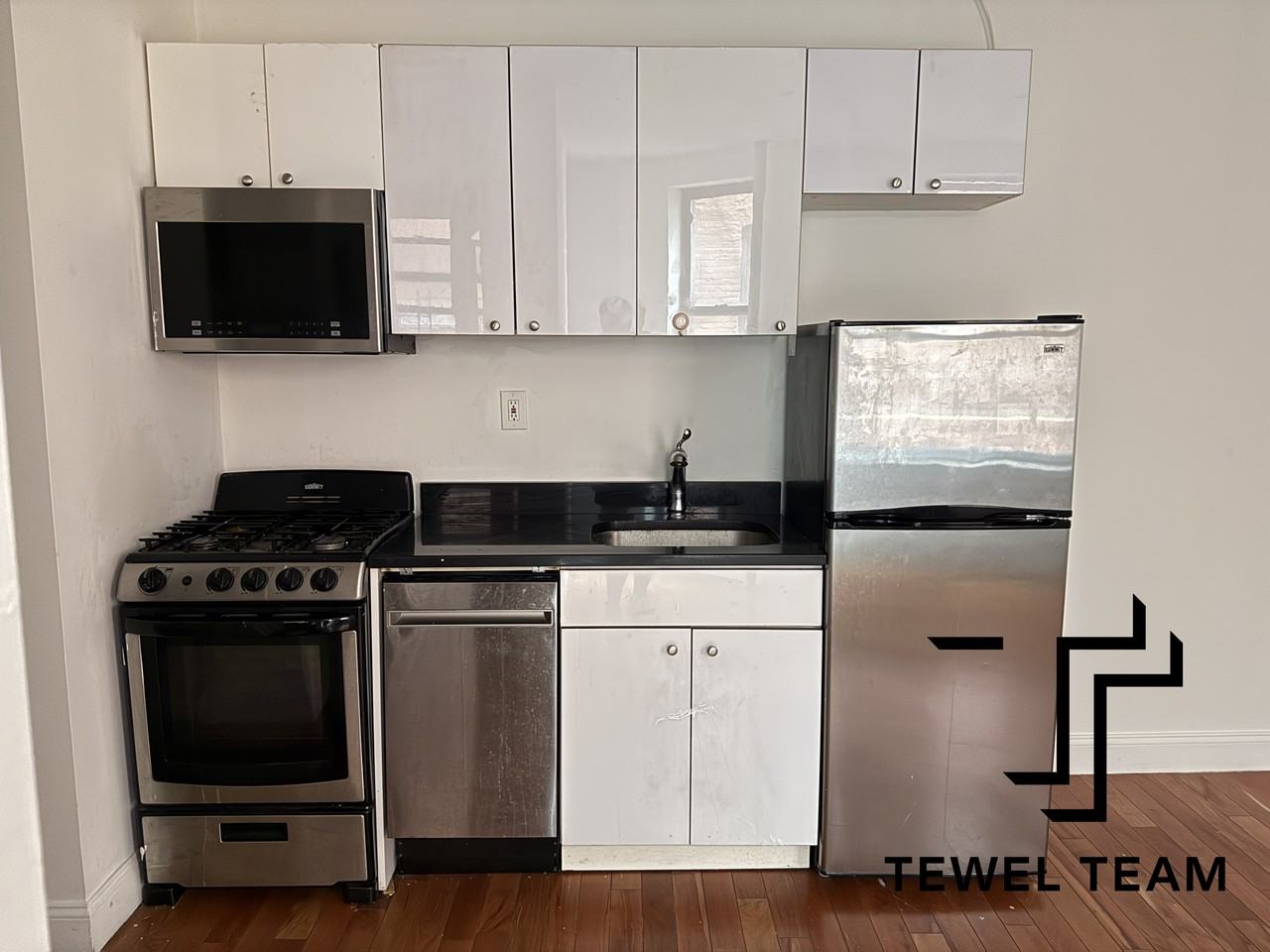 1632 Madison Avenue #3L - Photo 2 of 16