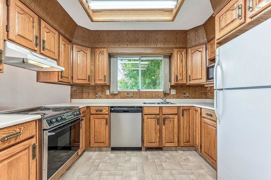 1808 Matheson Dr Ne #1 - Photo 2 of 50