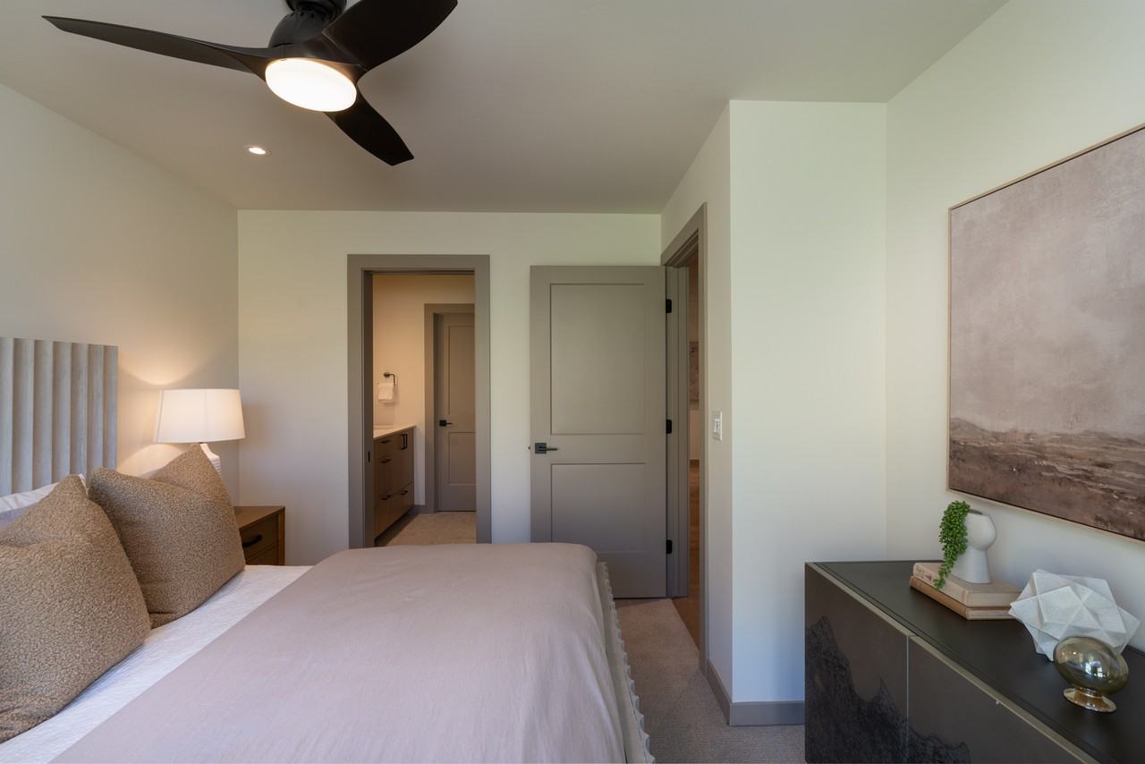 317 N River St #2 - Photo 7 of 32