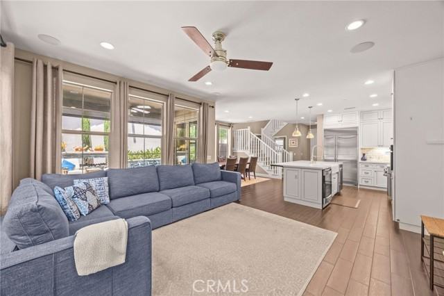 357 Laurel - Photo 3 of 45