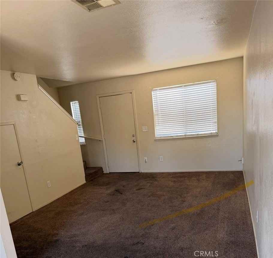 318 Gemini St - Photo 3 of 6
