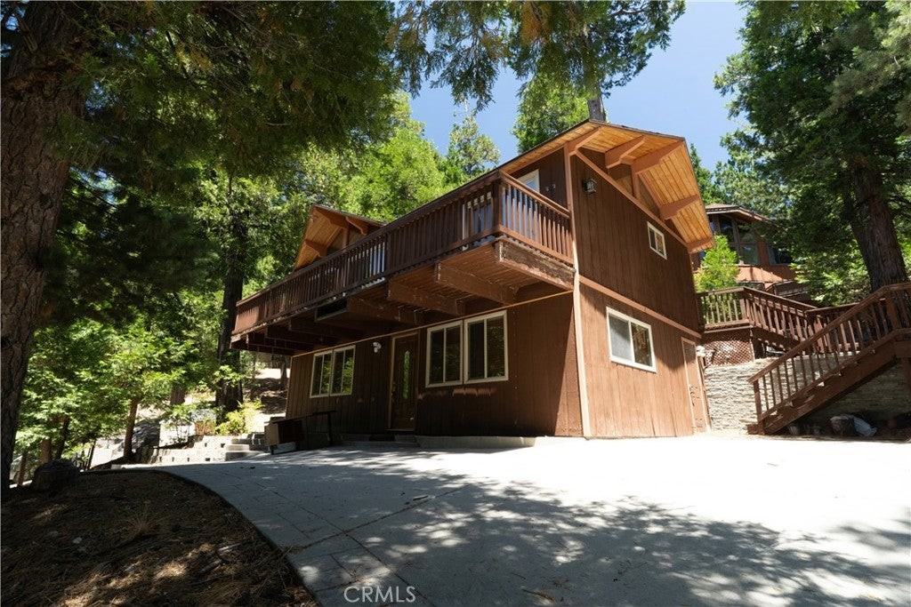 392 Pioneer Rd - Photo 2 of 41