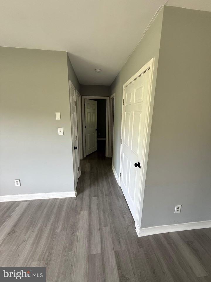 11118 Pine Hill Rd - Photo 5 of 8