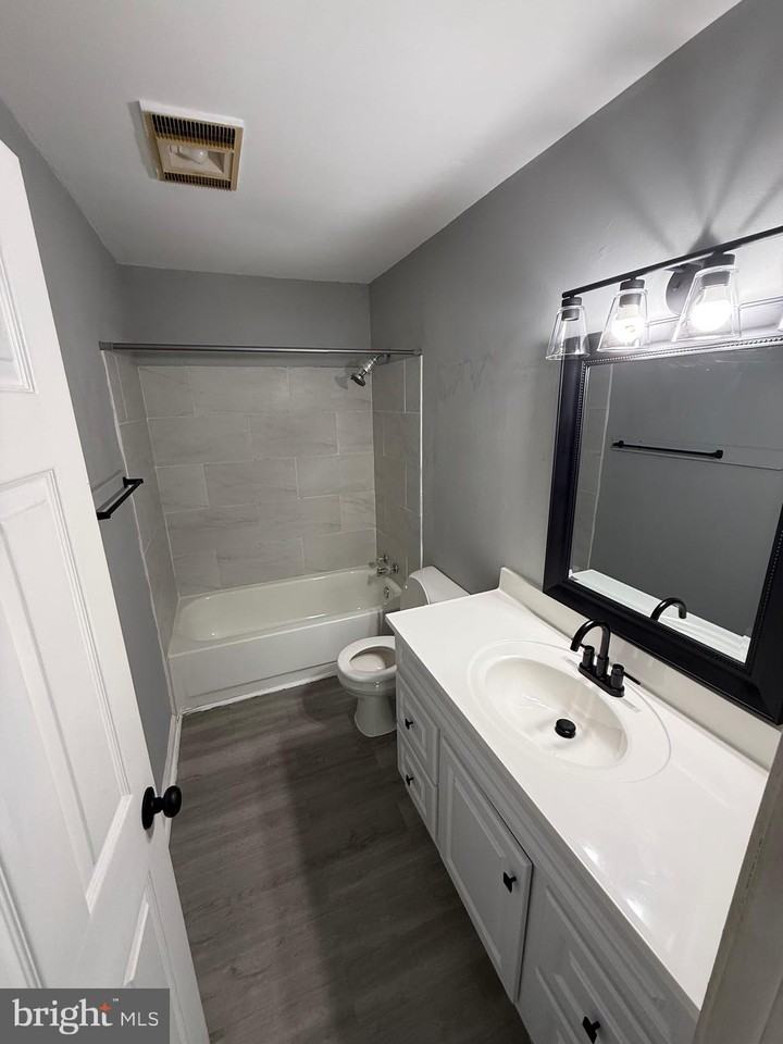11118 Pine Hill Rd - Photo 7 of 8