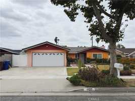 featured image of 1127 S Nantes Ave