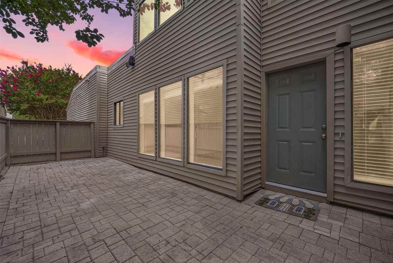 1344 Chardonnay Dr - Photo 2 of 46