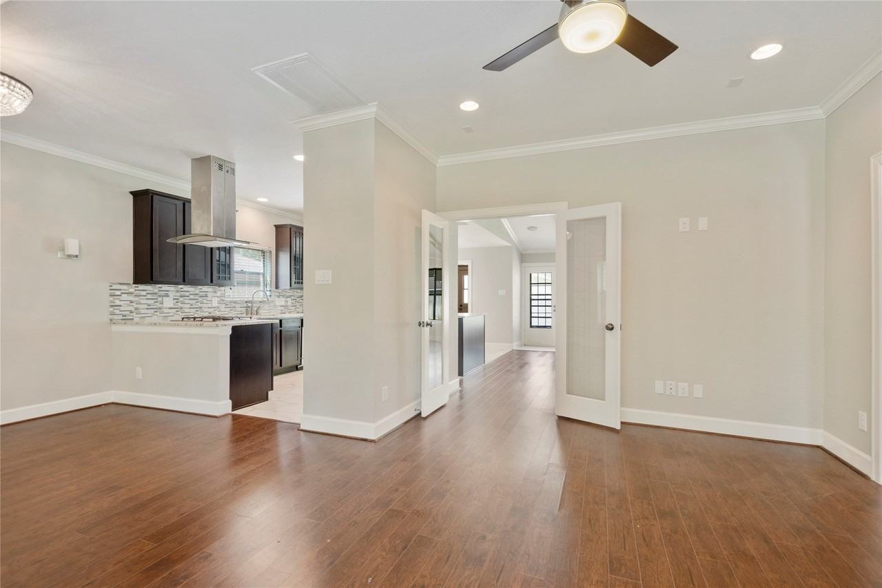 4023 Bayou Grove Dr - Photo 6 of 31