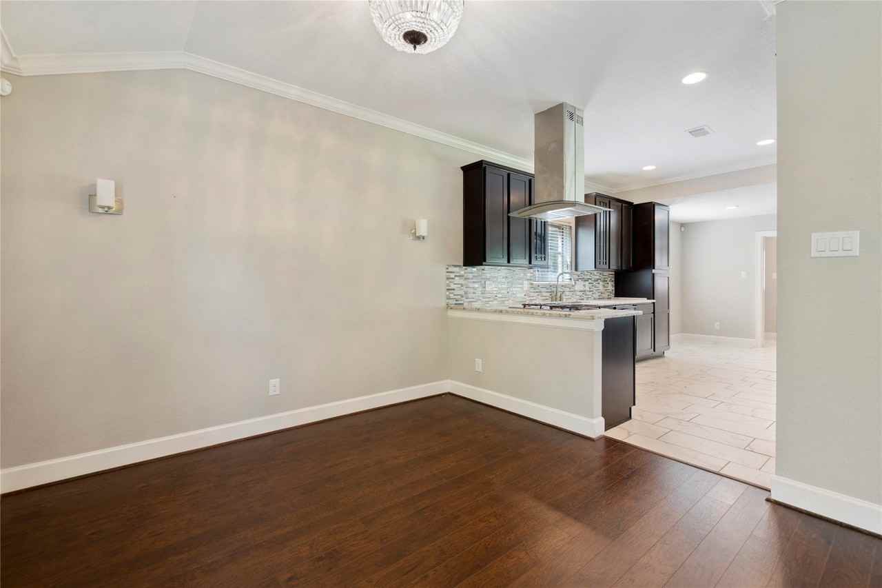 4023 Bayou Grove Dr - Photo 7 of 31