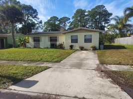 featured image of 1070 Lee Ave