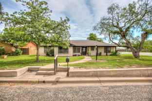 3202 Tanglewood Dr - Photo 1 of 1