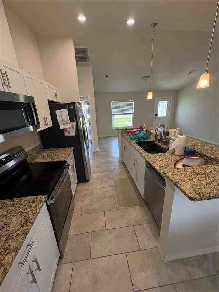 4505 E Walker St - Photo 5 of 13