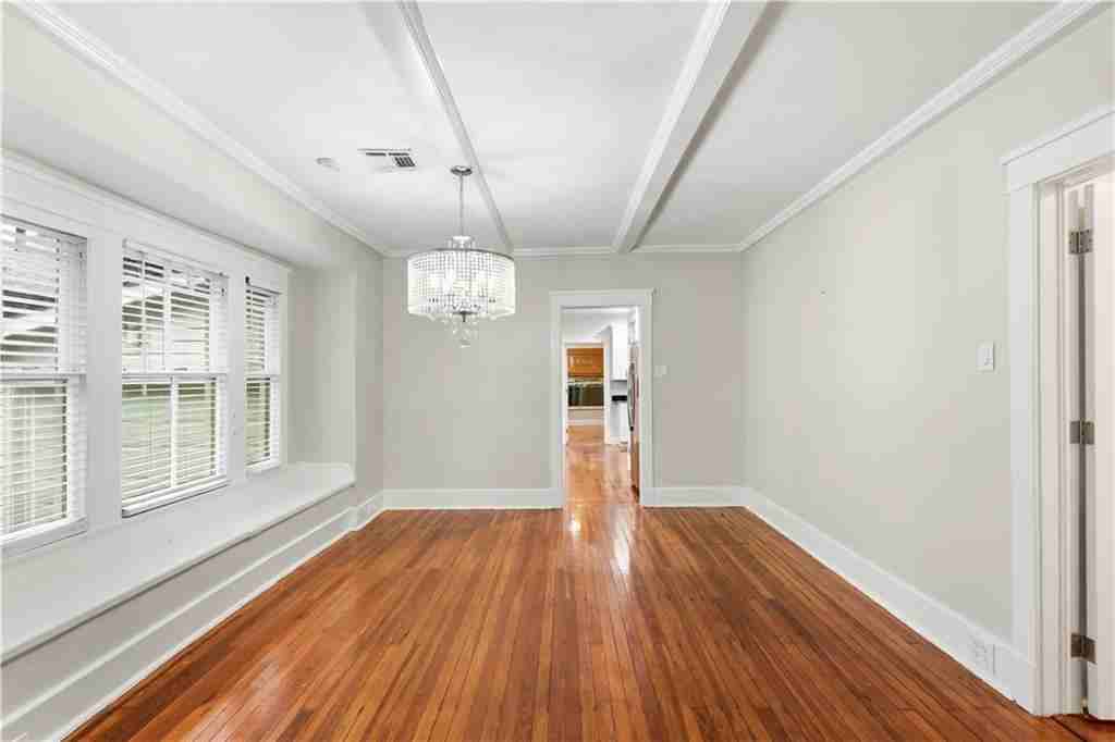2519 Octavia St - Photo 6 of 32